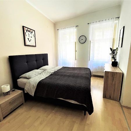 Viktorija City Center Apartment Ljubljana Eksteriør bilde