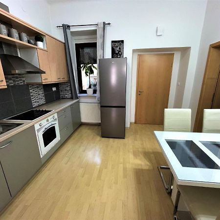 Viktorija City Center Apartment Ljubljana Eksteriør bilde